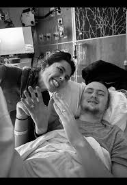 ?Don?t take anything for granted? - Woman marries her college sweetheart in hospice 10 days before he d!es (video)